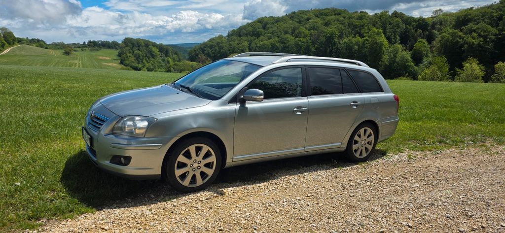 Toyota Avensis 236.400 km 1.700 &euro; Ennahofen 89604