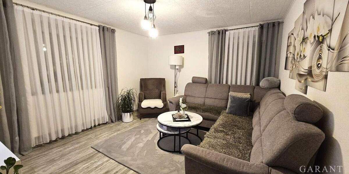 Mehrfamilienhaus, Wohnhaus Vöhringen - 9 Zimmer, 224 m&sup2;, 480.000&euro; | Angebot:25707708