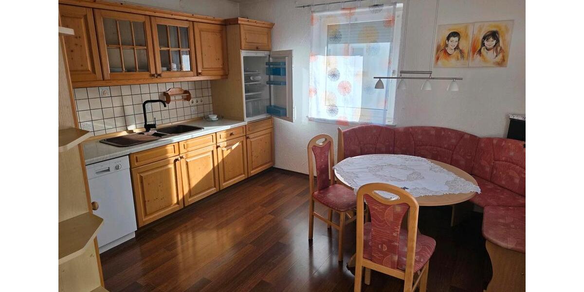 Maisonettenwohnung Neuburg an der Kammel - 3 Zimmer, 125 m&sup2;, 900&euro; | Angebot:25395618