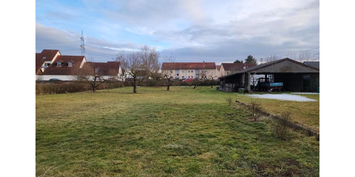 Etagenwohnung Niederstotzingen - 7 Zimmer, 180 m&sup2;, 1.500&euro; | Angebot:25905236