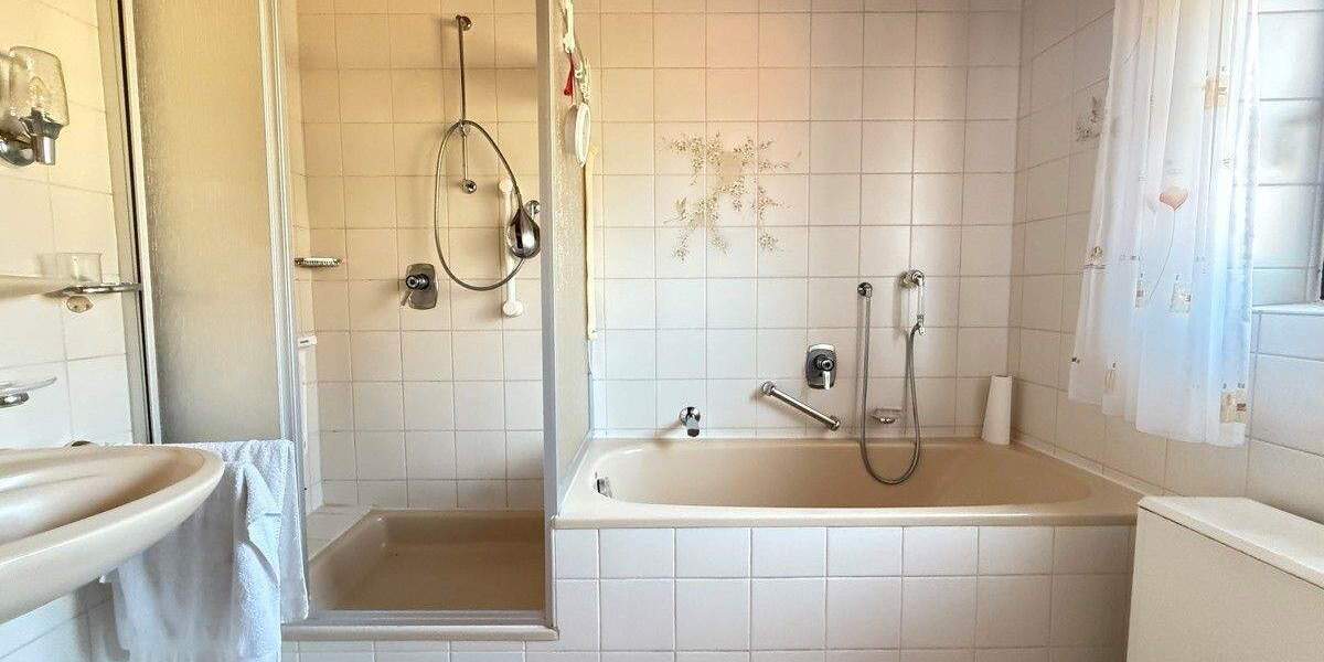 Einfamilienhaus Illertissen-Au Au - 6 Zimmer, 170 m&sup2;, 499.000&euro; | Angebot:25742835