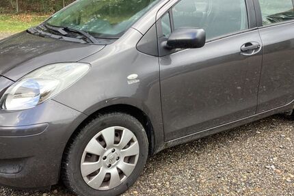 Toyota Yaris 120.758 km 2.150 &euro; Schemmerhofen 88433