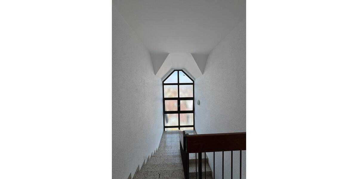 Dachgeschoßwohnung Vöhringen - 3 Zimmer, 62 m&sup2;, 1.000&euro; | Angebot:26050552