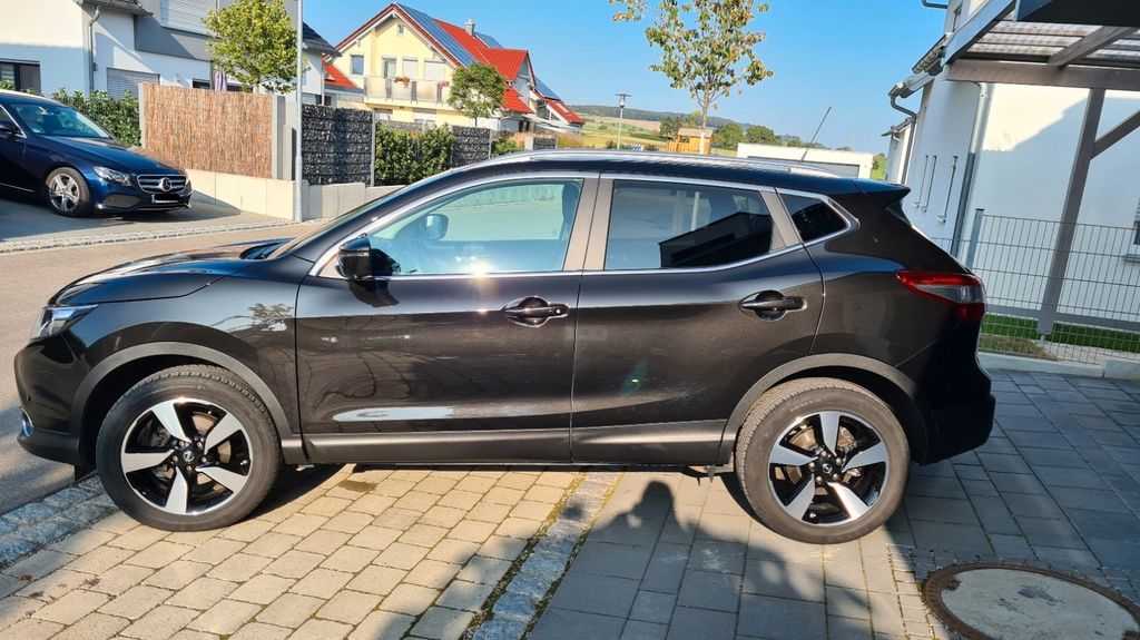 Nissan Qashqai 34.500 km 12.900 &euro; Ulm 89077