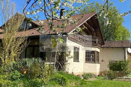 Haus Burgrieden - 6 Zimmer, 214 m&sup2;, 550.000&euro; | Angebot:26194783