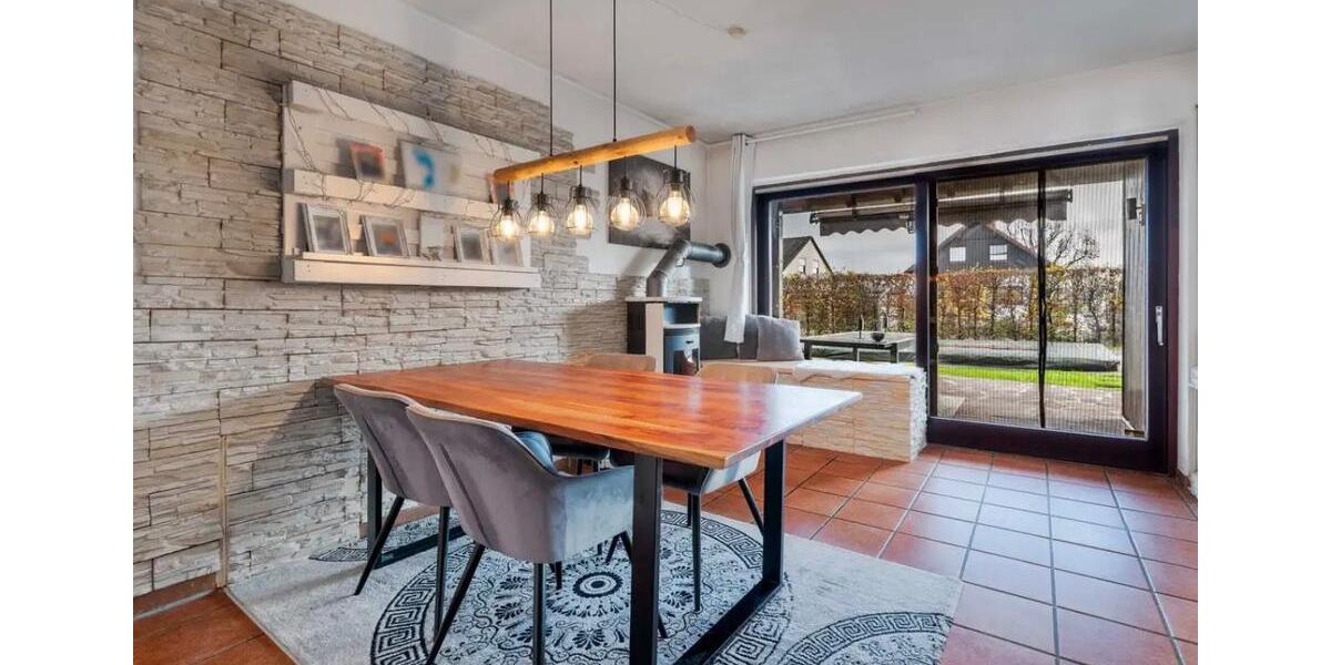 Einfamilienhaus Balzheim - 9 Zimmer, 240 m&sup2;, 585.000&euro; | Angebot:26287708