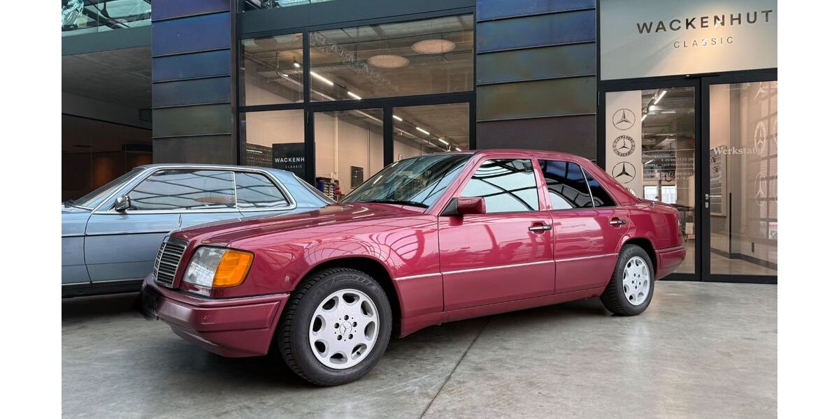 Mercedes-Benz 220 209.000 km 11.900 &euro; Ulm 89077