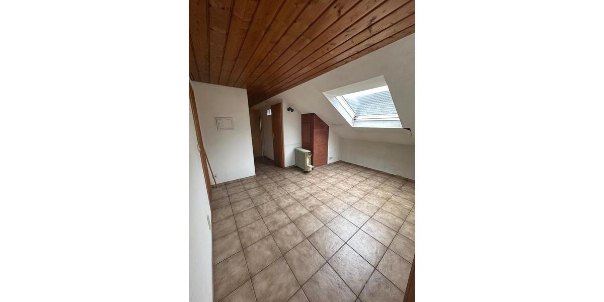 Einfamilienhaus Bernstadt - 8 Zimmer, 185 m&sup2;, 495.000&euro; | Angebot:26048978