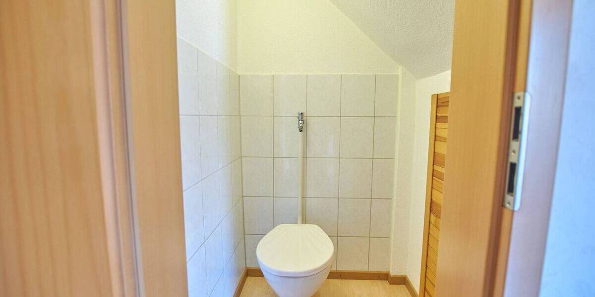 Mehrfamilienhaus, Wohnhaus Schelklingen - 4 Zimmer, 107 m&sup2;, 189.000&euro; | Angebot:25696221