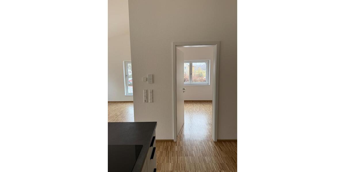 Dachgeschoßwohnung Illertissen - 3 Zimmer, 85 m&sup2;, 1.300&euro; | Angebot:25217467
