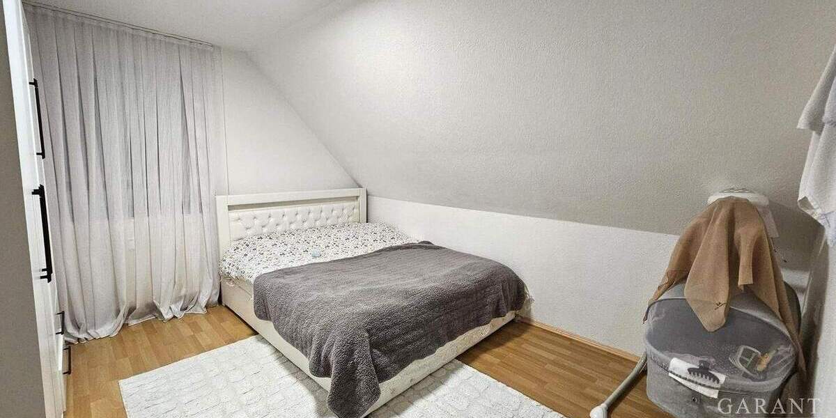 Mehrfamilienhaus, Wohnhaus Vöhringen - 9 Zimmer, 224 m&sup2;, 480.000&euro; | Angebot:25707708