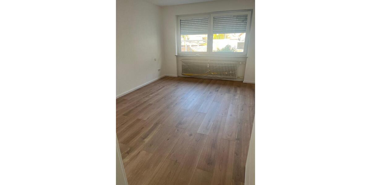 Etagenwohnung Bernstadt - 3 Zimmer, 97 m&sup2;, 1.250&euro; | Angebot:25804683