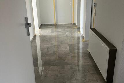 Wohnung Bernstadt - 3 Zimmer, 97 m&sup2;, 1.250&euro; | Angebot:25804683