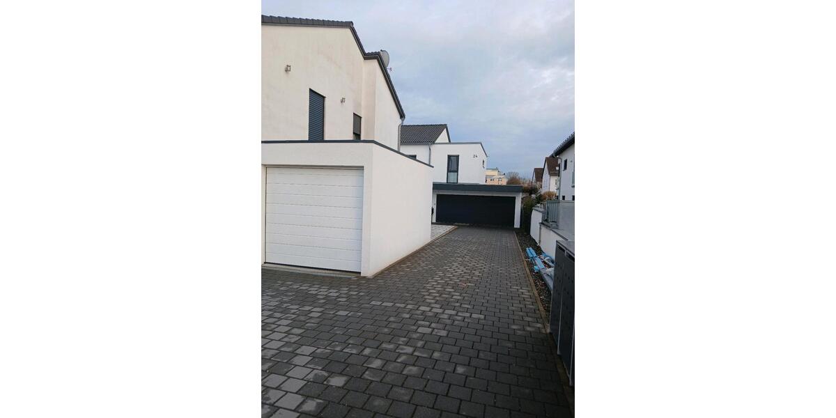 Reihenhaus Ulm - 6 Zimmer, 180 m&sup2;, 915.000&euro; | Angebot:26181203