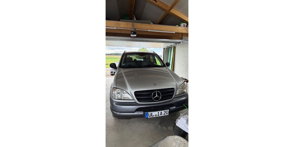 Mercedes-Benz ML 320 109.999 km 8.500 &euro; Dietenheim 89165