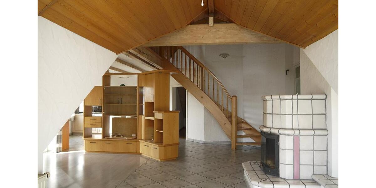 Dachgeschoßwohnung Blaubeuren - 5.5 Zimmer, 140 m&sup2;, 385.000&euro; | Angebot:26121968