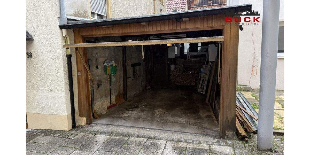 Einfamilienhaus Geislingen - 8 Zimmer, 133 m&sup2;, 165.000&euro; | Angebot:25696263