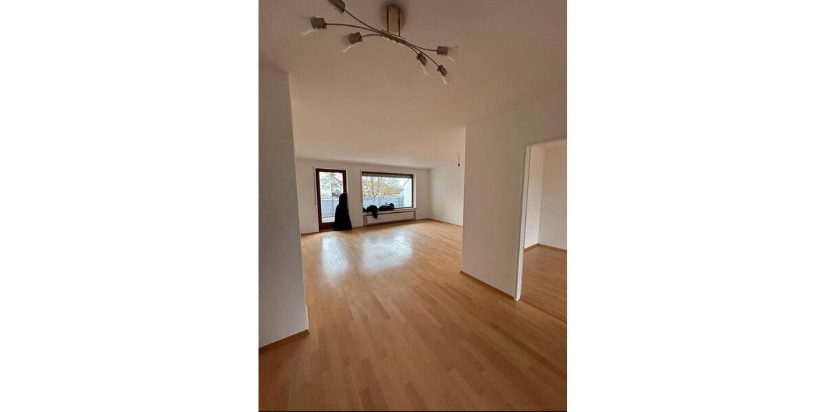 Etagenwohnung Neu-Ulm Ludwigsfeld - 3 Zimmer, 80 m&sup2;, 1.330&euro; | Angebot:25650970