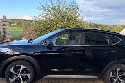 Hyundai TUCSON 98.000 km 16.499 &euro; Großkötz 89359