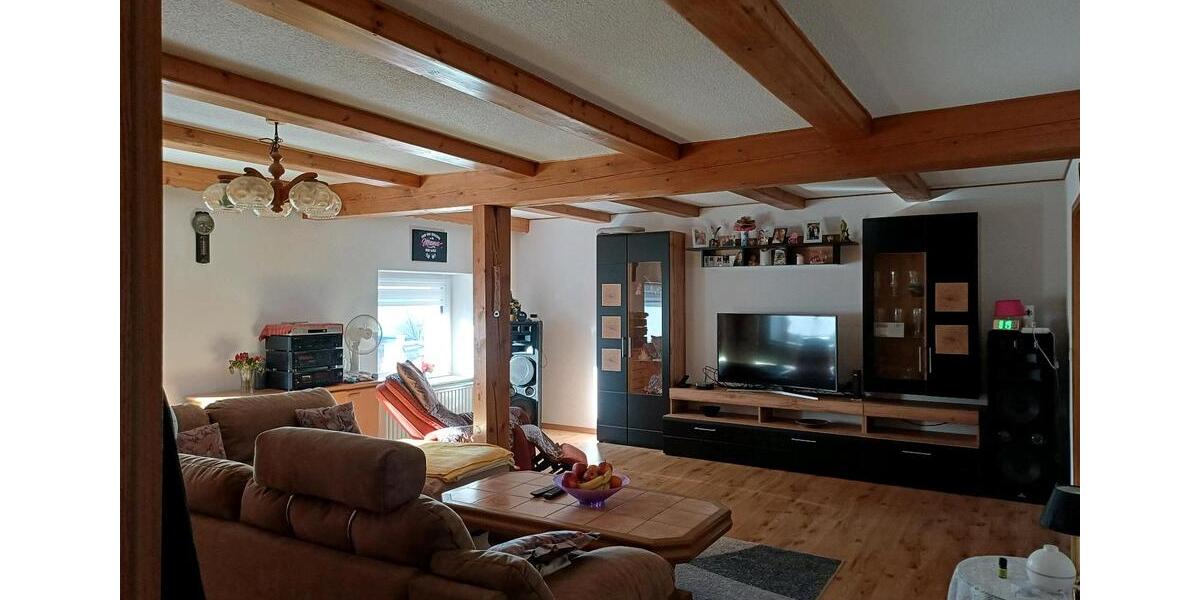 Einfamilienhaus Ehingen (Donau) - 9 Zimmer, 165 m&sup2;, 310.000&euro; | Angebot:25748573