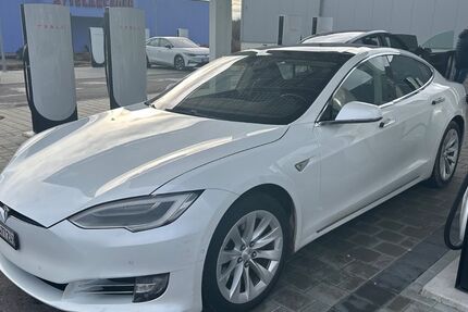 Tesla Model S 261.000 km 22.900 &euro; Weissenhorn 89284