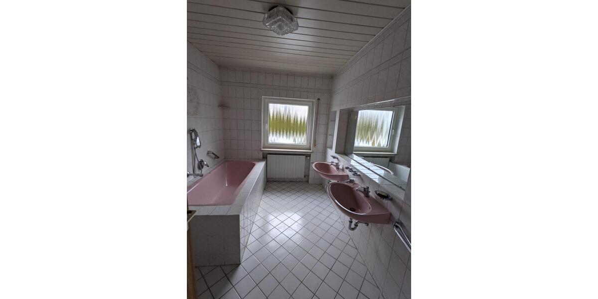 Etagenwohnung Dornstadt - 6 Zimmer, 120 m&sup2;, 15&euro; | Angebot:25872147