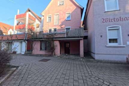 Haus Geislingen Hofstett am Steig - 11 Zimmer, 285 m&sup2;, 359.000&euro; | Angebot:25798901