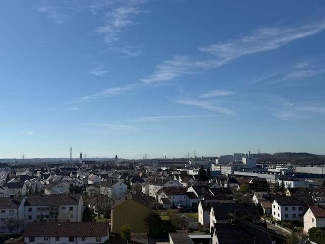 Etagenwohnung Vöhringen - 4 Zimmer, 150 m&sup2;, 399.000&euro; | Angebot:26515152