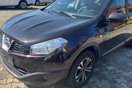 Nissan Qashqai 329.333 km 3.650 &euro; Achstetten 88480