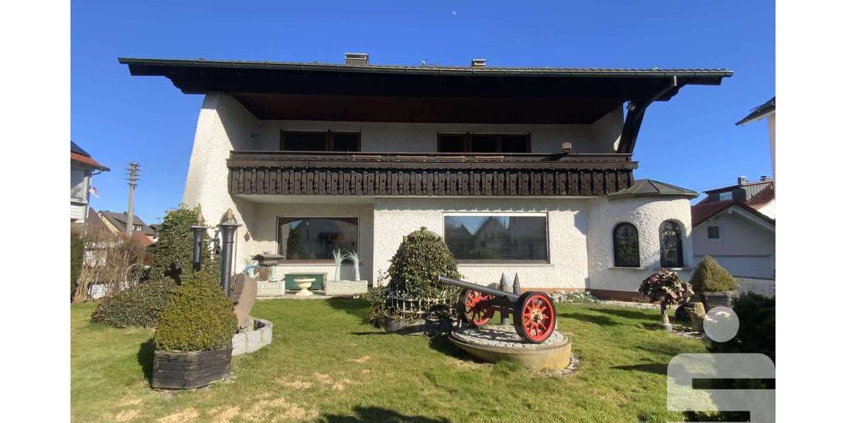 Einfamilienhaus Vöhringen - 6 Zimmer, 215 m&sup2;, 689.000&euro; | Angebot:25820551
