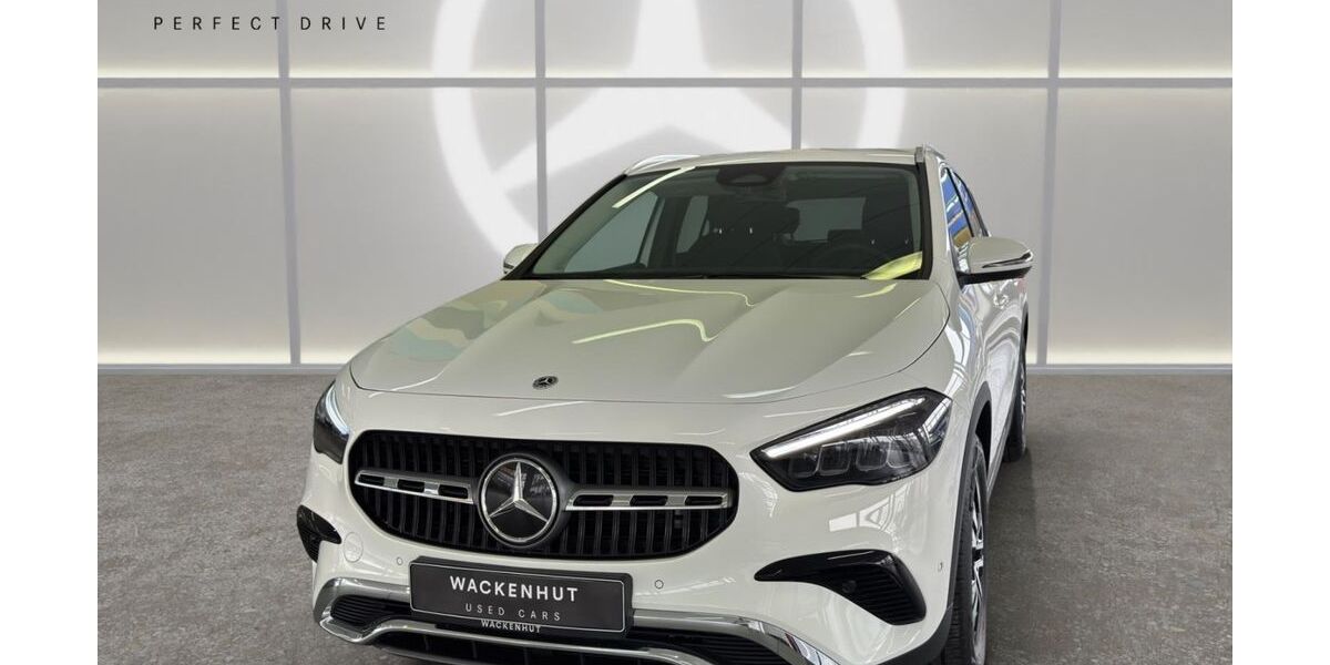 Mercedes-Benz GLA 220 10.612 km 43.500 &euro; Ulm 89077