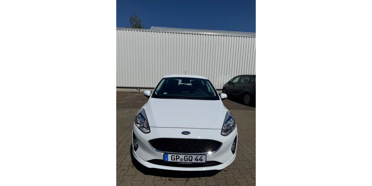 Ford Fiesta 52.300 km 11.400 &euro; Geislingen 73312