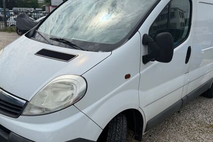 Opel Vivaro 336.000 km 2.490 &euro; Neu-Ulm 89231