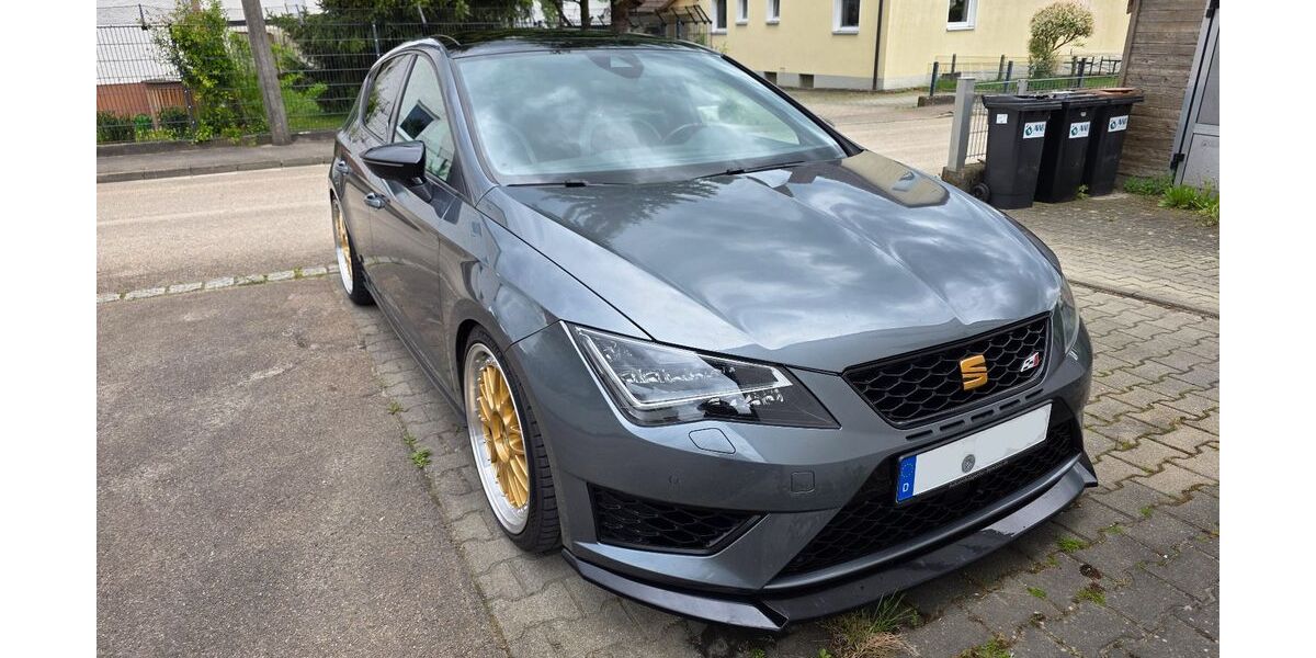 Seat Leon 150.000 km 19.100 &euro; Weißenhorn 89264