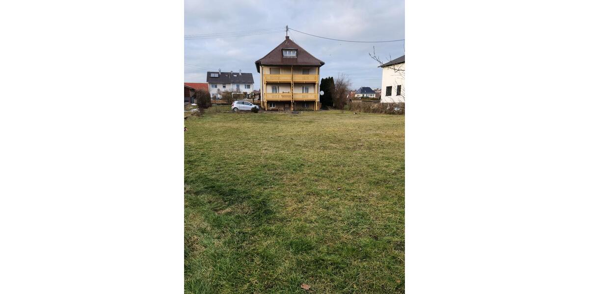 Etagenwohnung Niederstotzingen - 7 Zimmer, 180 m&sup2;, 1.500&euro; | Angebot:25905236