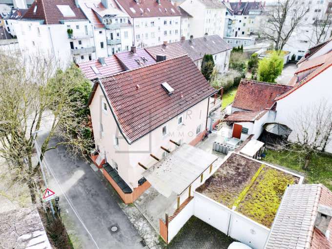 Einfamilienhaus Neu-Ulm Ulm - 9 Zimmer, 260 m&sup2;, 1.040.000&euro; | Angebot:22127726