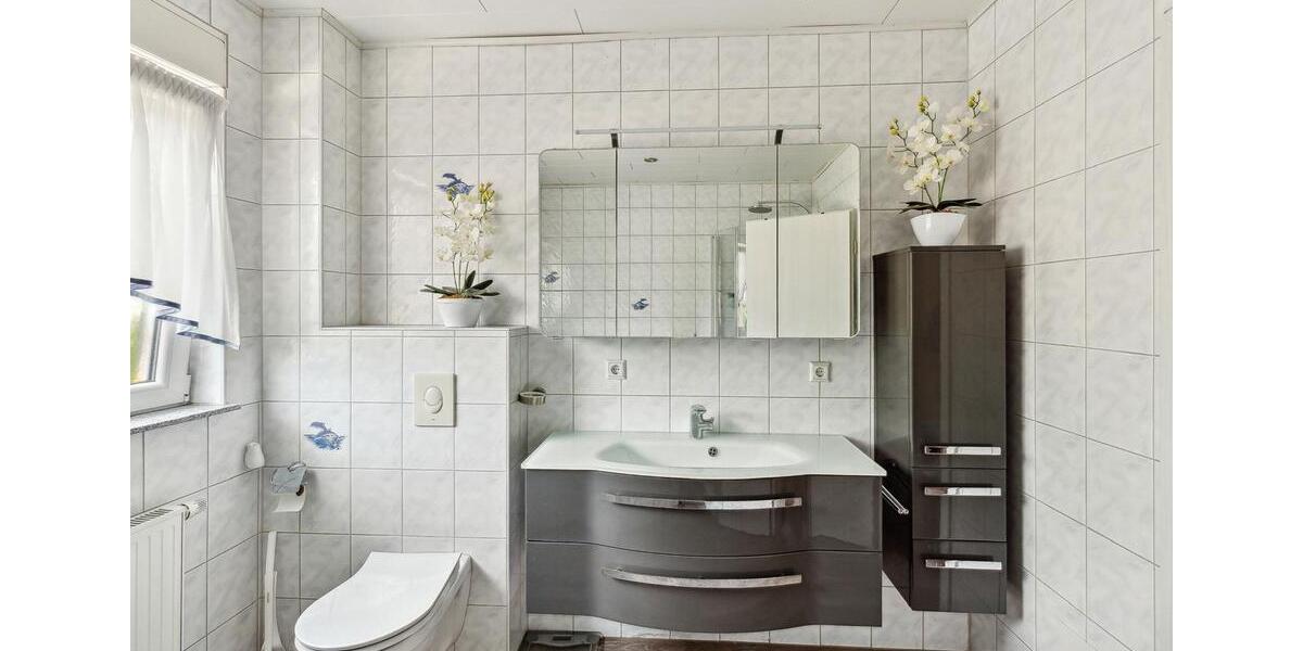 Bungalow Laupheim - 5 Zimmer, 160 m&sup2;, 660.000&euro; | Angebot:26185422