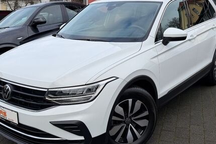 VW Tiguan 49.000 km 27.490 &euro; Geislingen/Steige 73312