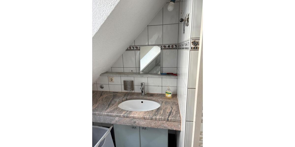 Dachgeschoßwohnung Weißenhorn - 1 Zimmer, 15 m&sup2;, 460&euro; | Angebot:25431633