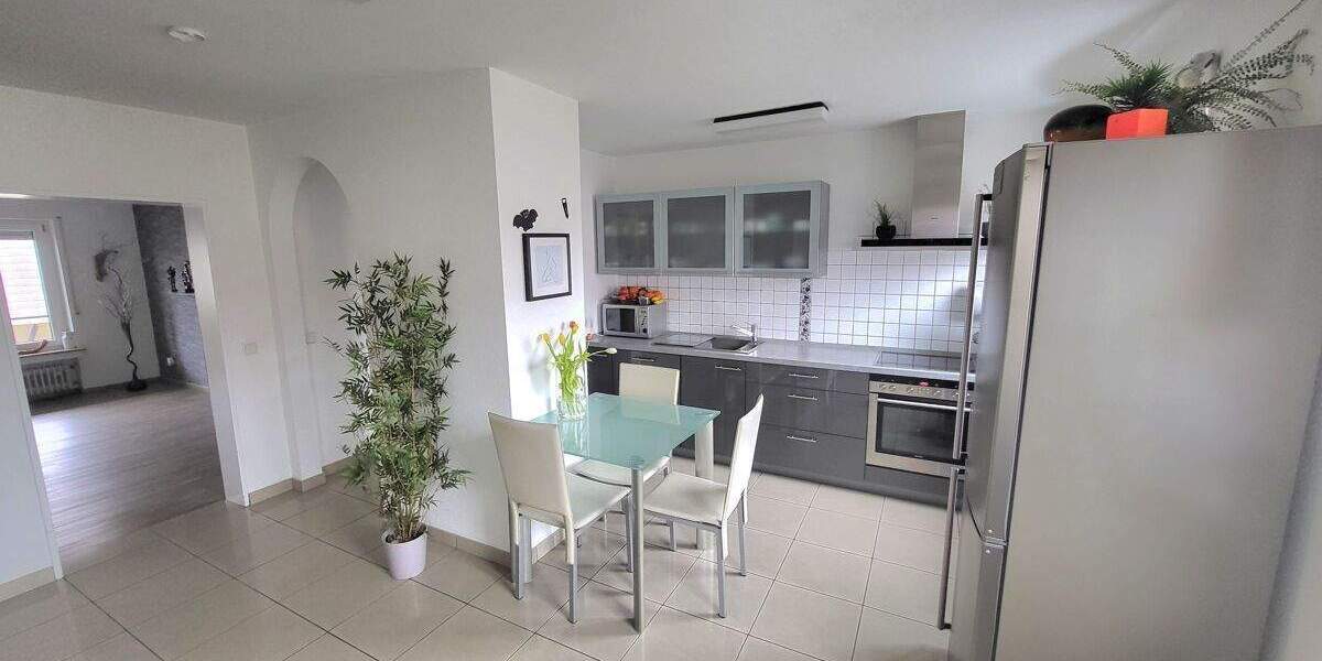 Etagenwohnung Neu-Ulm Pfuhl - 3 Zimmer, 86 m&sup2;, 305.000&euro; | Angebot:25664454