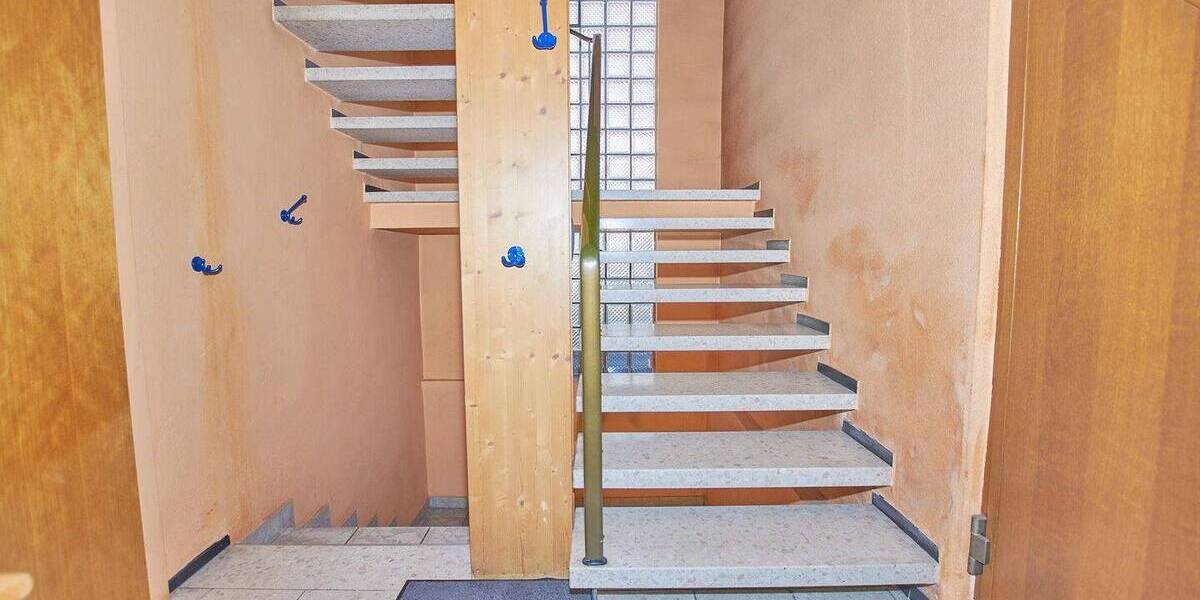 Mehrfamilienhaus, Wohnhaus Schelklingen - 4 Zimmer, 107 m&sup2;, 189.000&euro; | Angebot:25696221