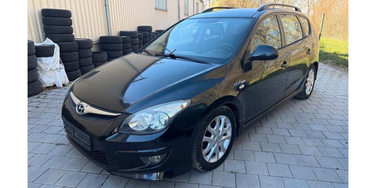 Hyundai i30 356.000 km 999 &euro; Mietingen 88487