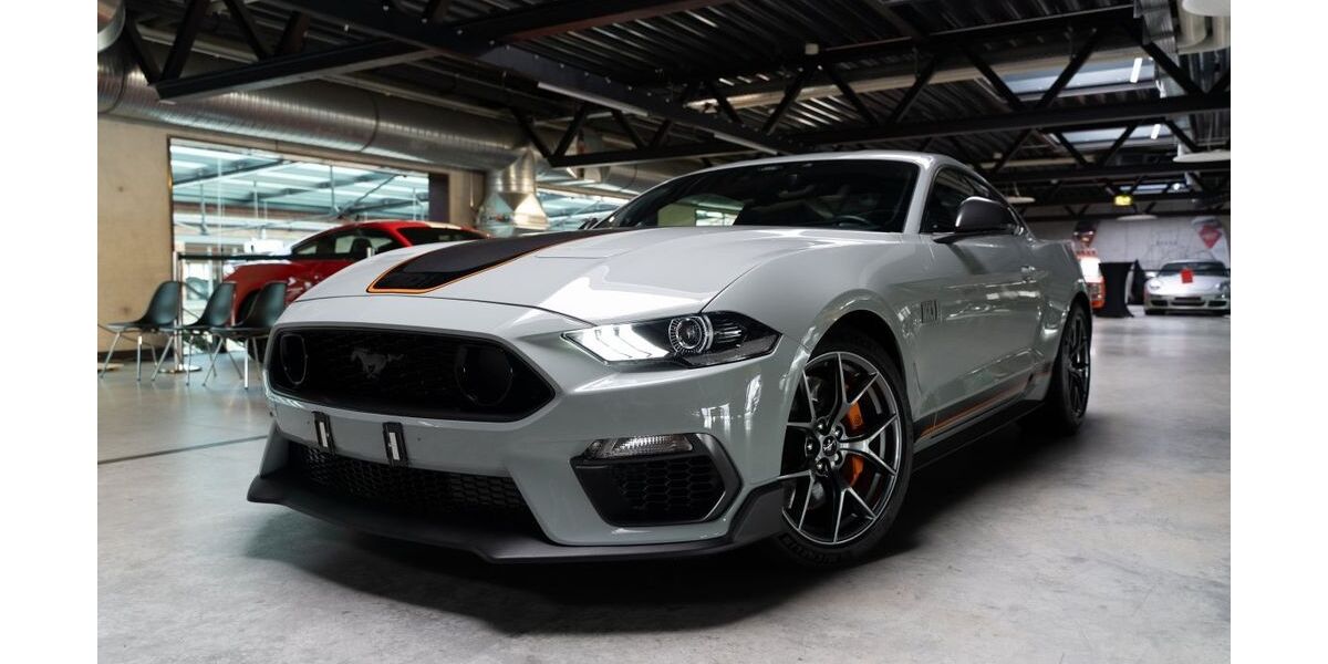 Ford Mustang 4.586 km 59.950 &euro; Nersingen 89278