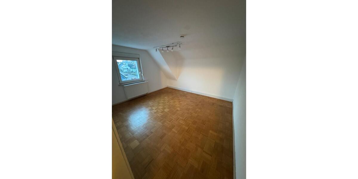Etagenwohnung Erbach - 3 Zimmer, 63 m&sup2;, 800&euro; | Angebot:25723235