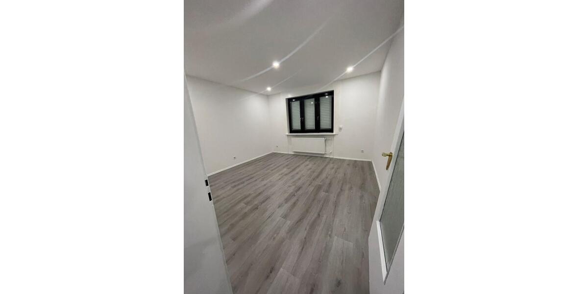 Erdgeschoßwohnung Geislingen an der Steige - 3.5 Zimmer, 100 m&sup2;, 1.150&euro; | Angebot:25259097