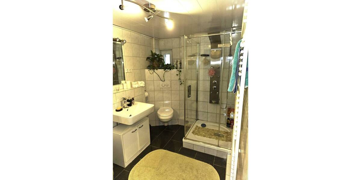 Einfamilienhaus Laichingen Feldstetten - 7 Zimmer, 202 m&sup2;, 299.000&euro; | Angebot:25695096