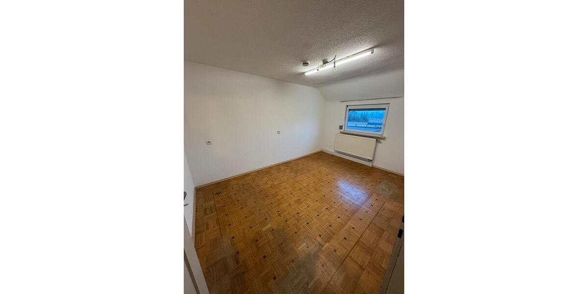 Etagenwohnung Erbach - 3 Zimmer, 63 m&sup2;, 800&euro; | Angebot:25723235