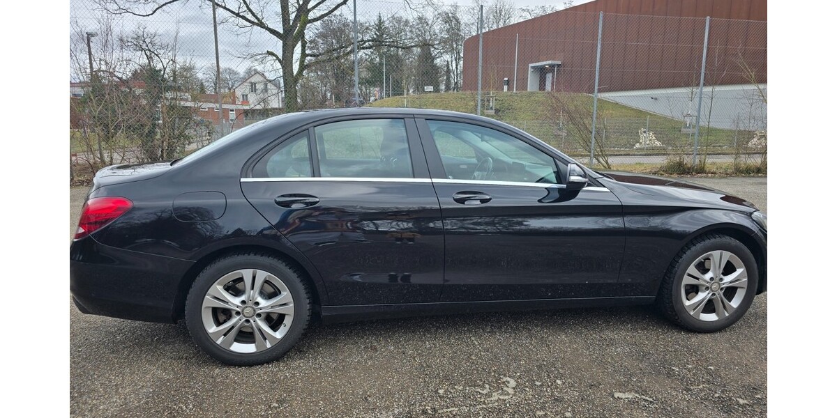 Mercedes-Benz C 200 193.000 km 10.000 &euro; Ulm 89073