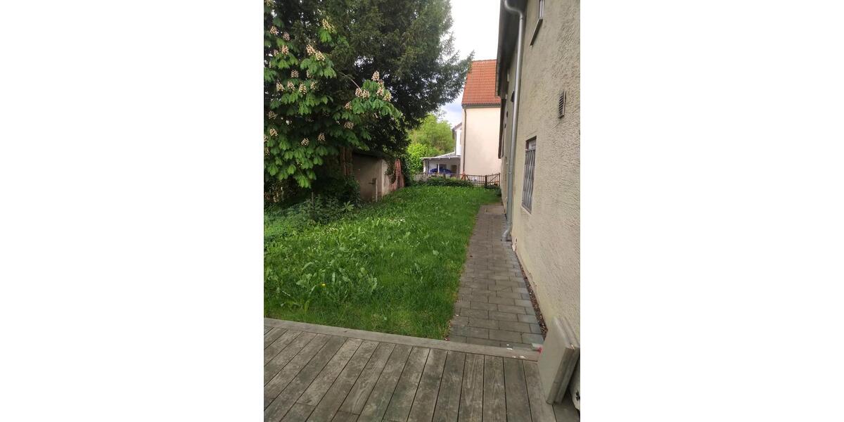 Etagenwohnung Illertissen - 4.5 Zimmer, 105 m&sup2;, 1.400&euro; | Angebot:26635837