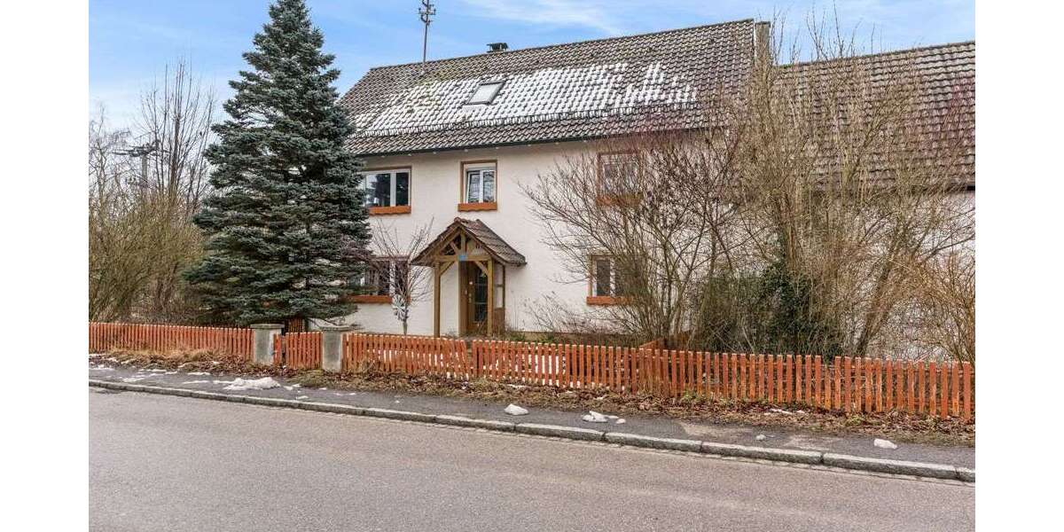 Einfamilienhaus Deisenhausen - 7 Zimmer, 140 m&sup2;, 215.000&euro; | Angebot:24886081